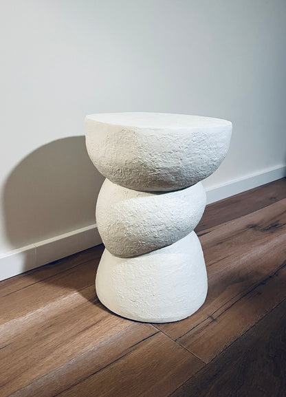 Pebble Tisch